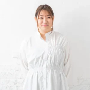 スタジオピック 写真館 スタジオ Studio PIC 滋賀草津店 スタッフ 澤井 悠璃 イメージ画像 おしゃれママに人気な写真館 完全貸切のプライベート写真スタジオなのでより自然な表情での撮影が可能 七五三の前撮りや後撮り・お宮参り・ハーフバスデー・1歳バースデー・家族写真・入園・入学・卒園・卒業・百日祝い（お食い初め）・マタニティなどの記念写真撮影はお任せ下さい。