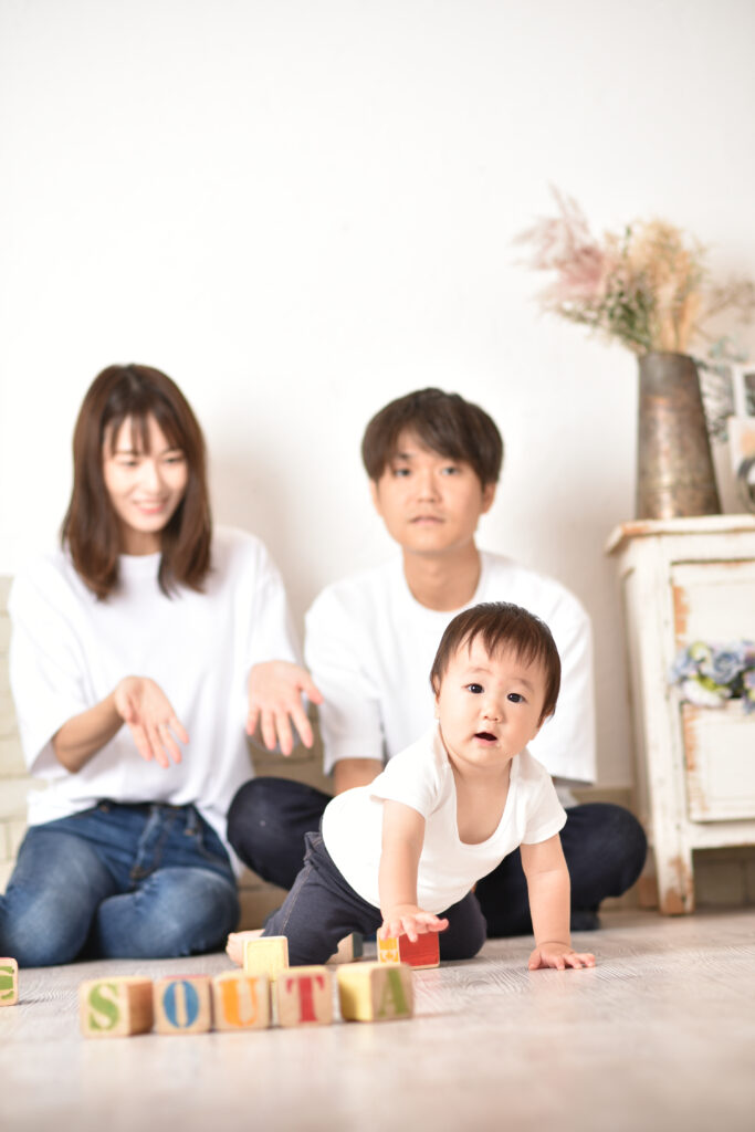 スタジオピック 千葉中央店 スタッフブログ １歳のハイハイって可愛いですよね