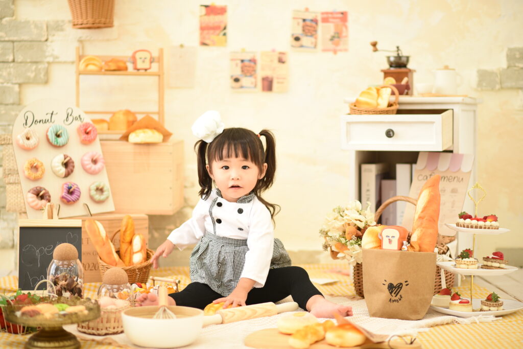 スタジオピック 写真館 Studio PIC 🍞たくさんのパンに囲まれて🥐