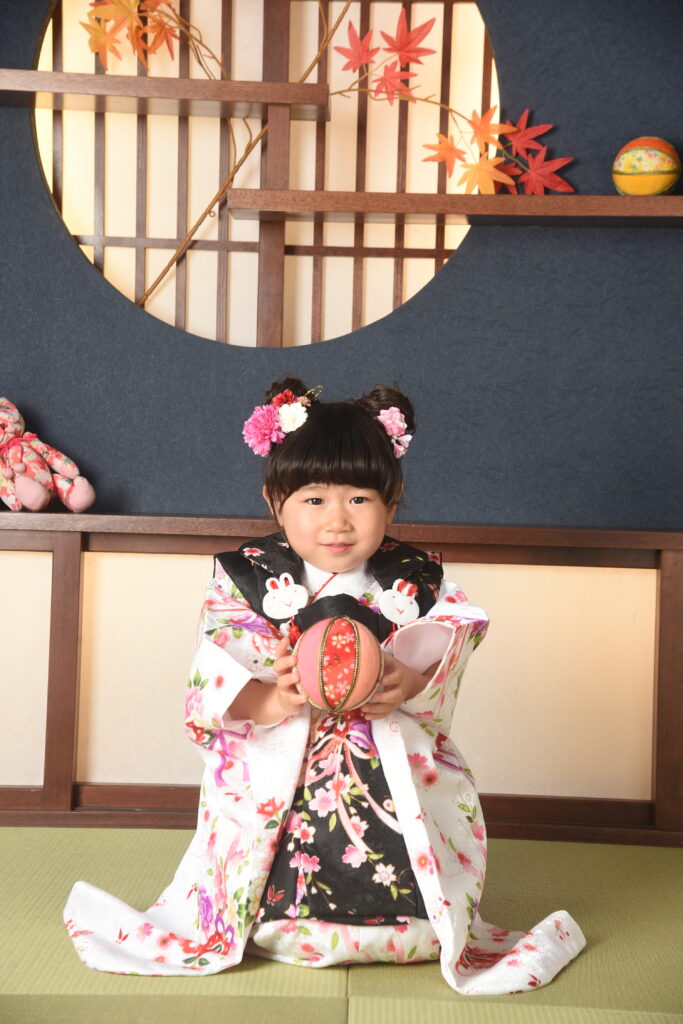 スタジオピック 写真館 Studio PIC ちょこんと3歳ちゃん☺