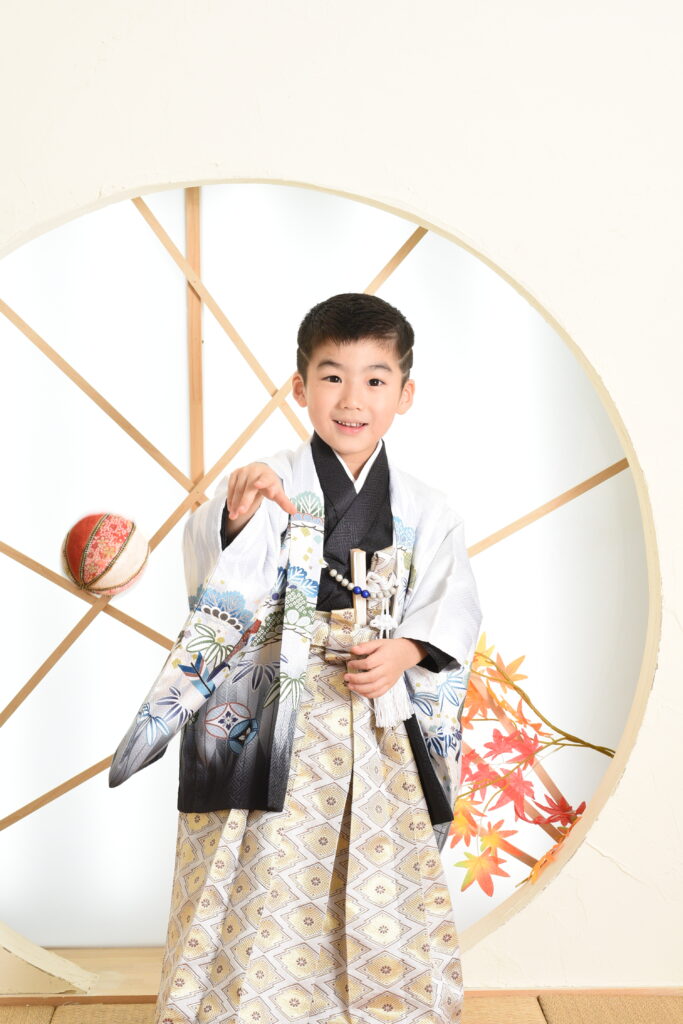 スタジオピック 写真館 Studio PIC 剃り込みヘアの５歳さん👍🏻