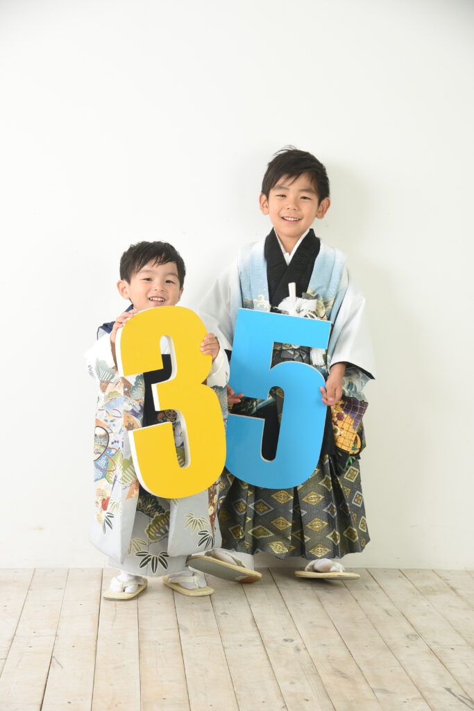 スタジオピック 写真館 Studio PIC お顔そっくり兄弟さん✨