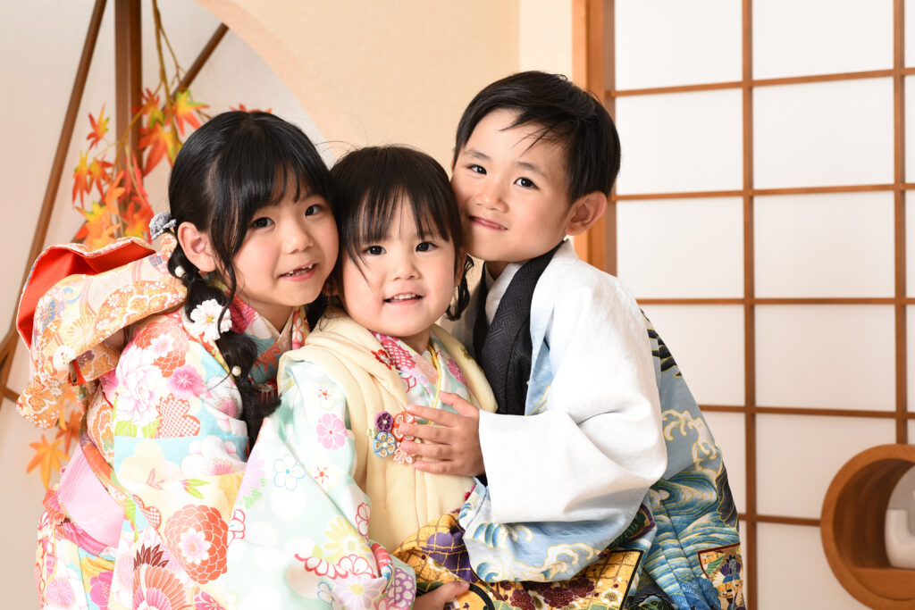 スタジオピック 写真館 Studio PIC かわいい３きょうだい✨✨