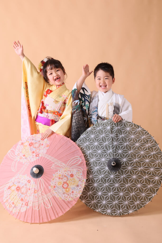 スタジオピック つくば店 スタッフブログ 【つくば・5歳7歳七五三】二人一緒だから残せた、今だけの笑顔♪