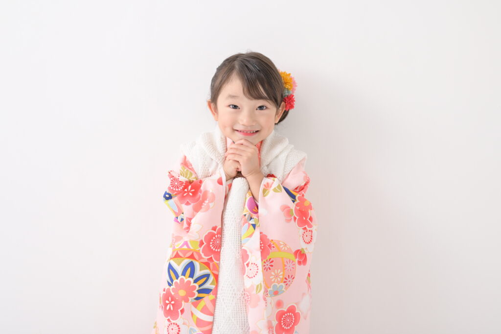 スタジオピック 水戸本店 スタッフブログ 『うちの子天才…！』ニコニコ笑顔の3歳七五三